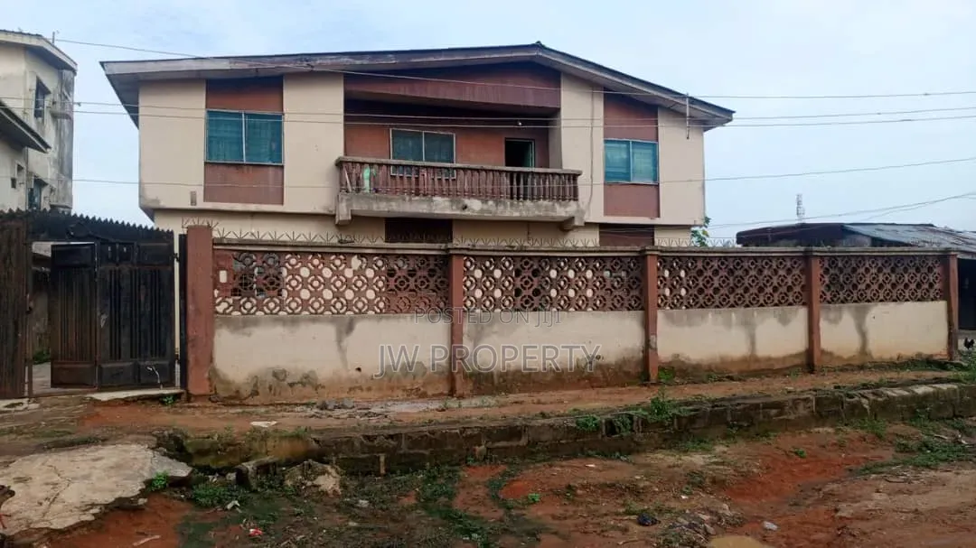 13bdrm Apartment in Oniyelu, Ijegun for sale