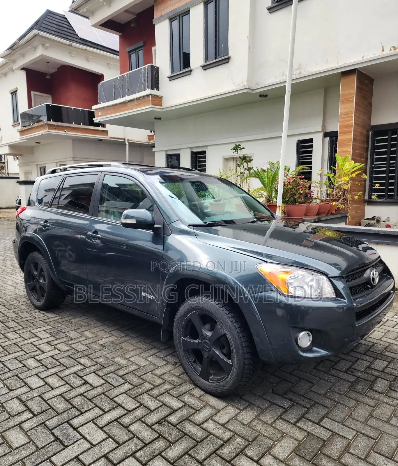Toyota RAV4 2010 Green