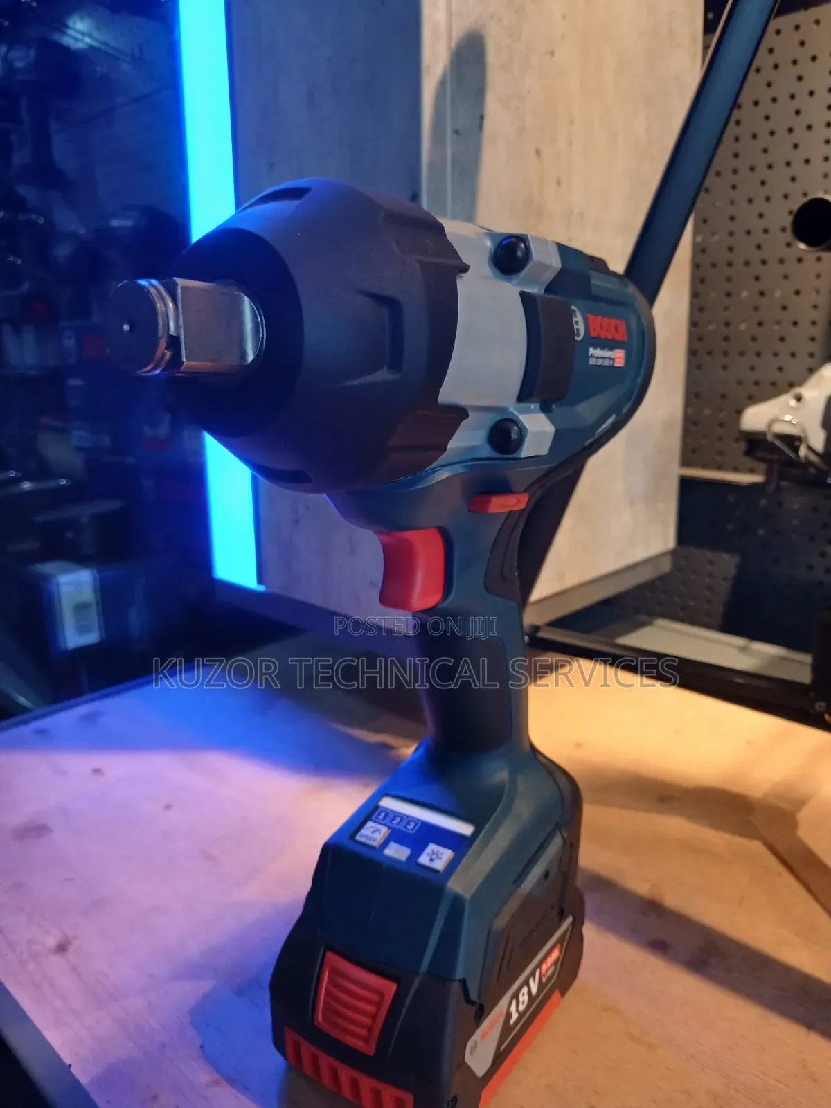 GDS 18v-1050 Cordless Impact Wrench 3/4"