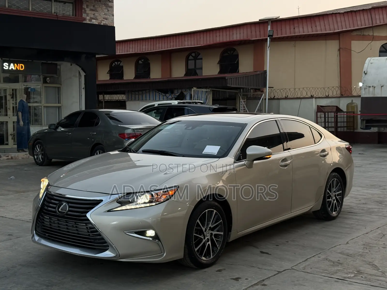 Lexus ES 350 FWD 2016 Gold