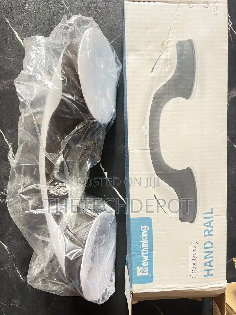 Newthinking Suction Bathroom Grab Rail