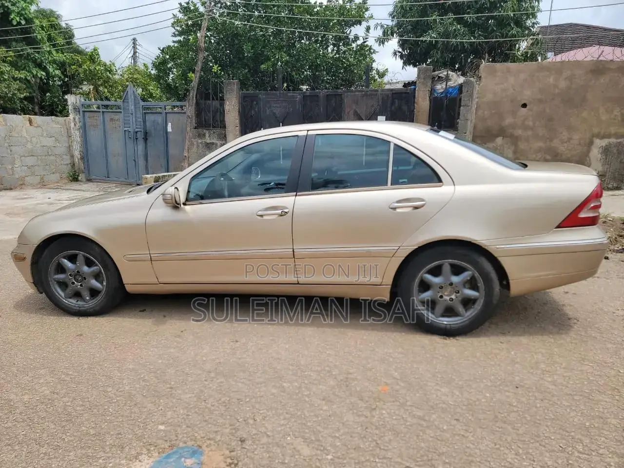 Mercedes-Benz C240 2005 Gold