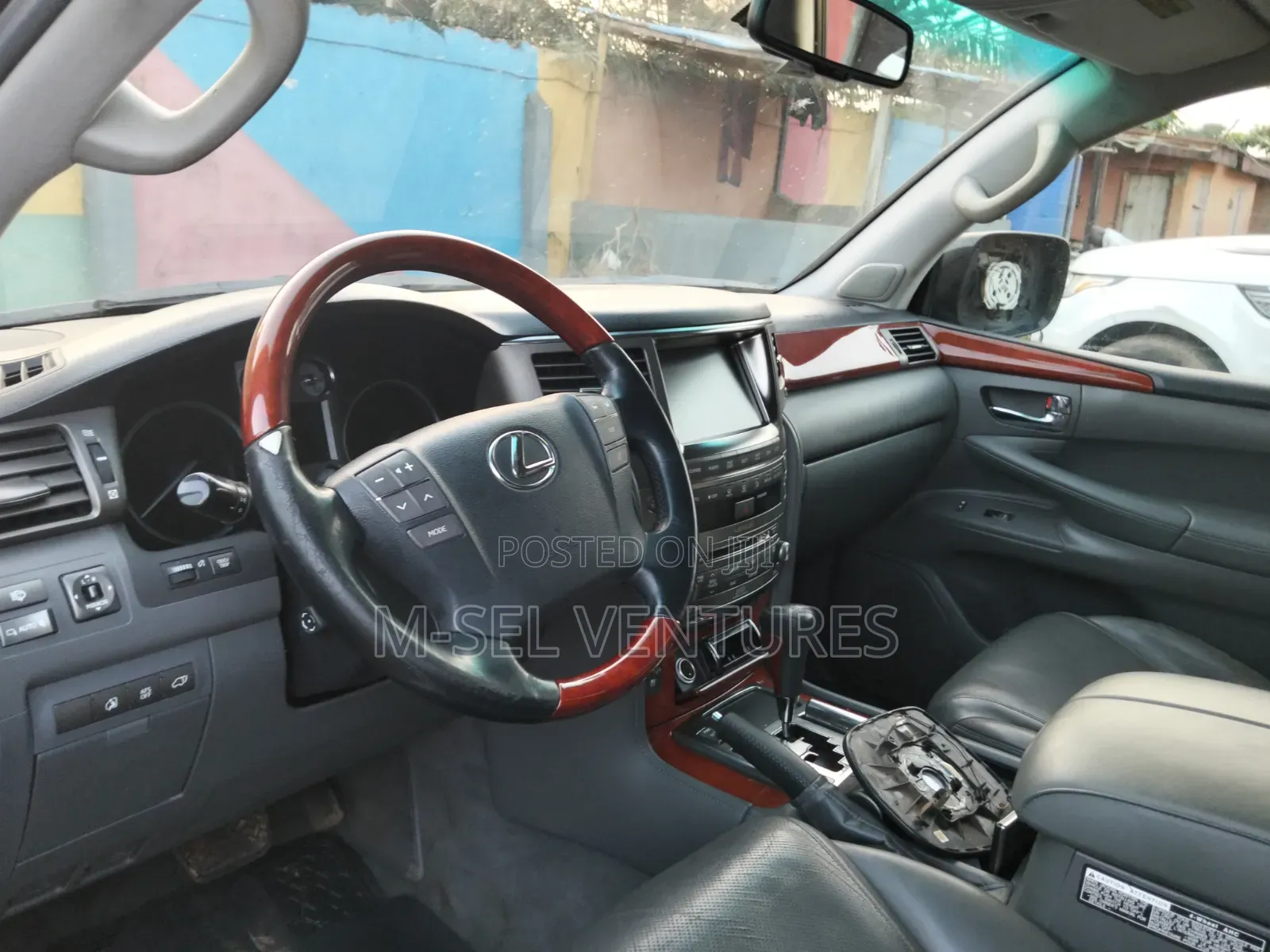 Lexus LX 570 2011 Black
