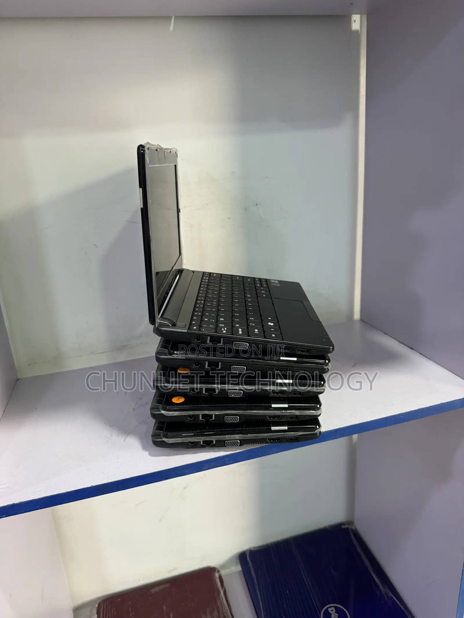 Laptop Acer Aspire 1 2GB Intel Atom HDD 320GB