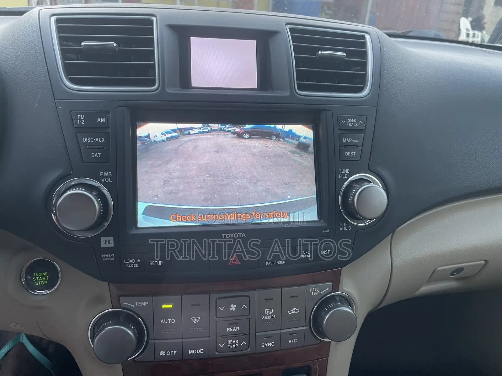 Toyota Highlander Limited 2011 White