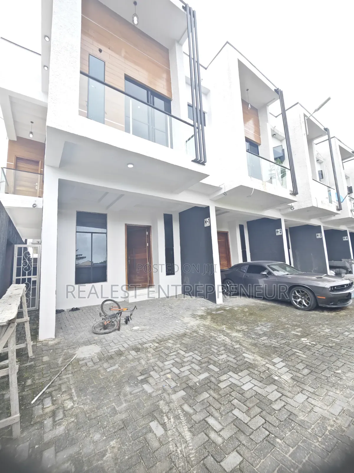 4bdrm Duplex in Lekki Peninsula 2 for rent