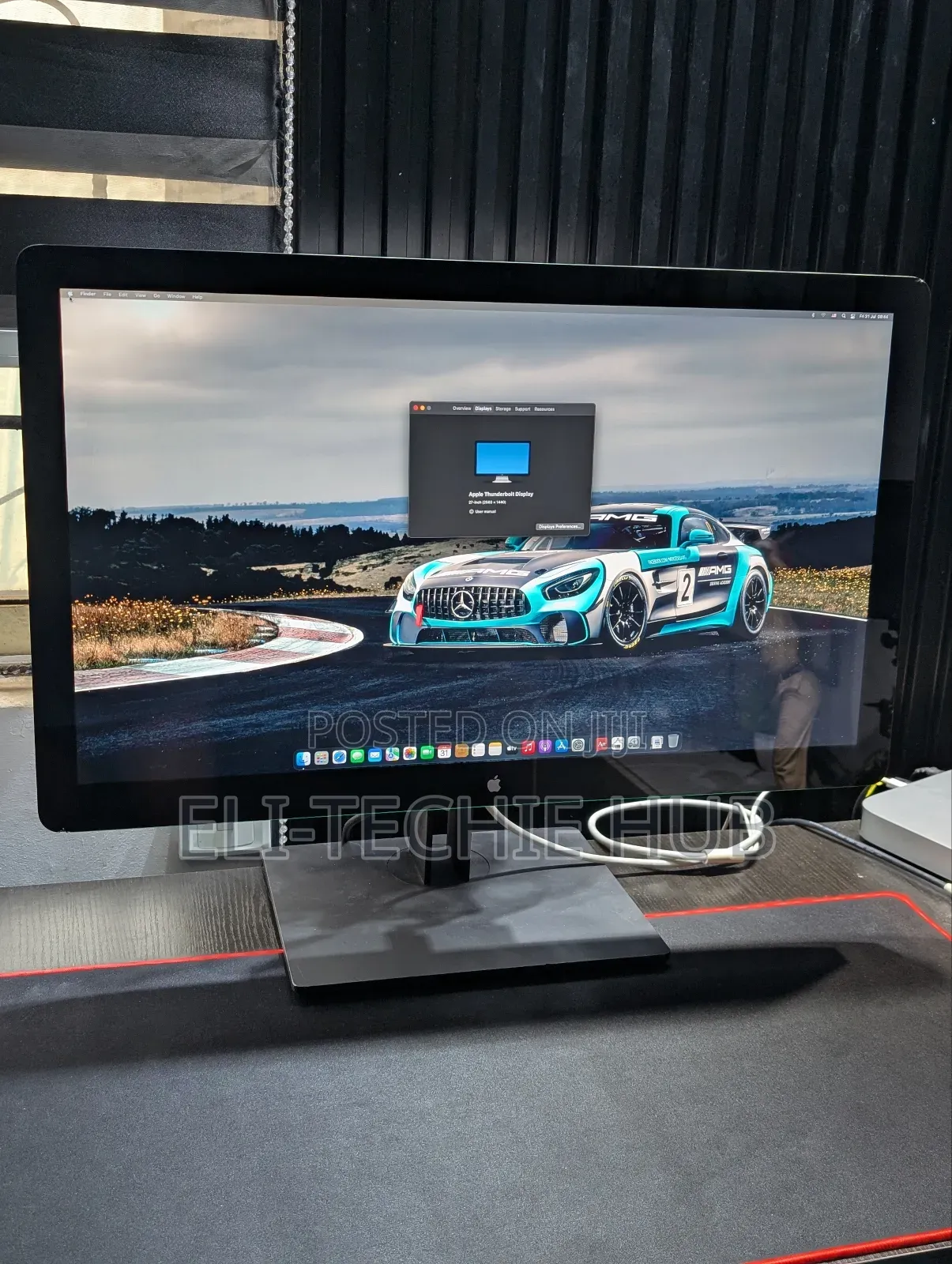 Apple Thunderbolt 27 Inch QHD 2560 X 1440p IPS Monitor