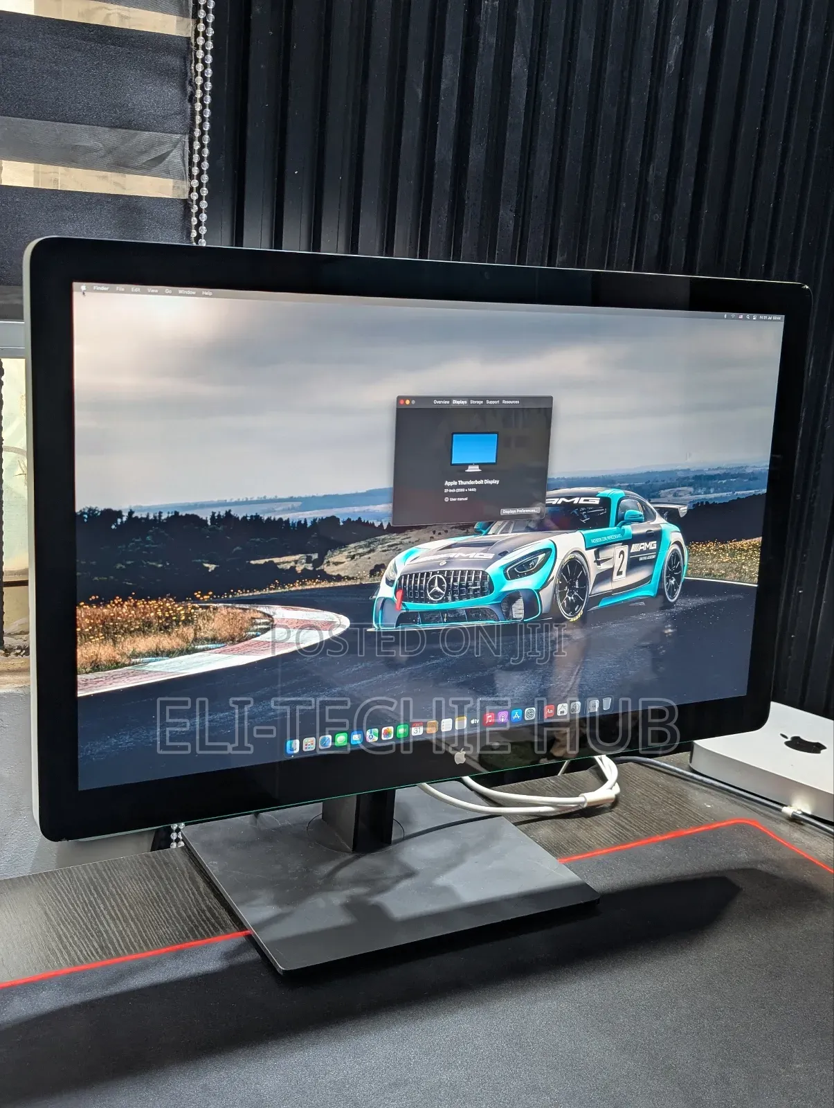 Apple Thunderbolt 27 Inch QHD 2560 X 1440p IPS Monitor