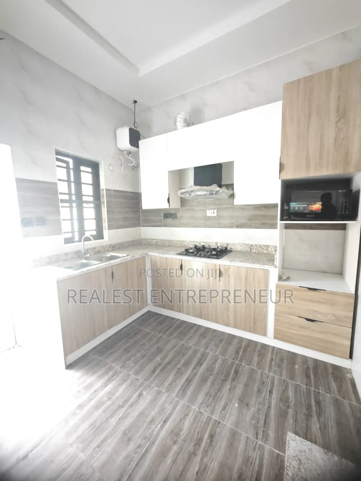 2bdrm Block of Flats in Off Lekki-Epe Expressway for rent