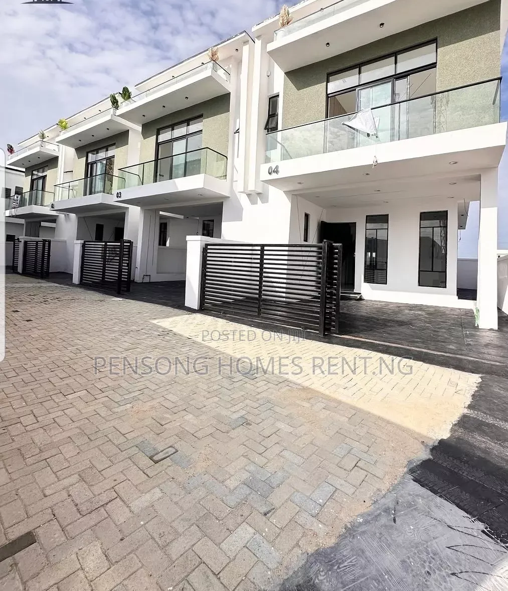 4bdrm Duplex in Ikota for rent
