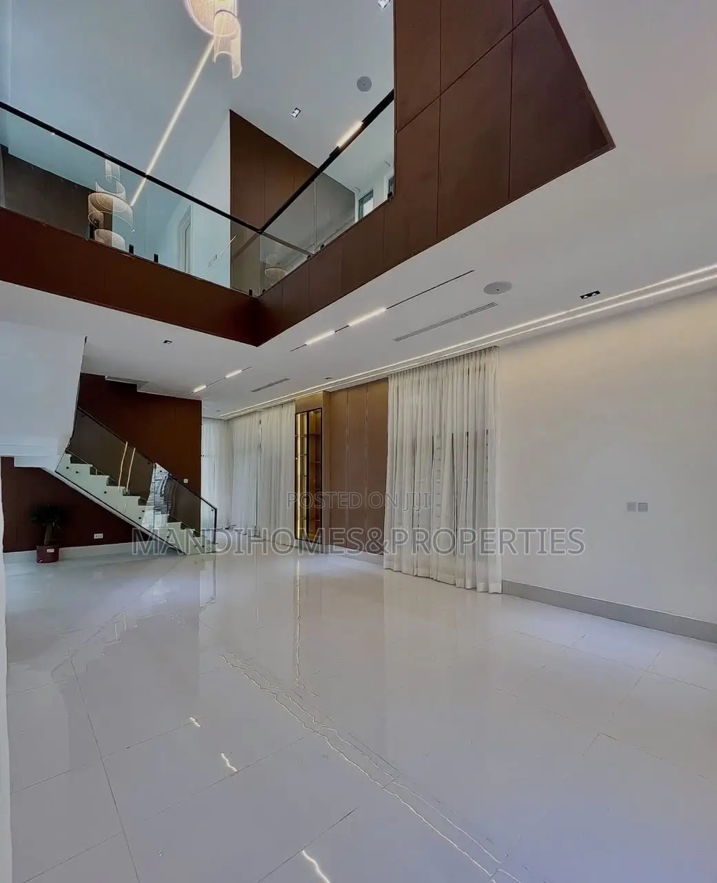 5bdrm Duplex in Lekki for sale