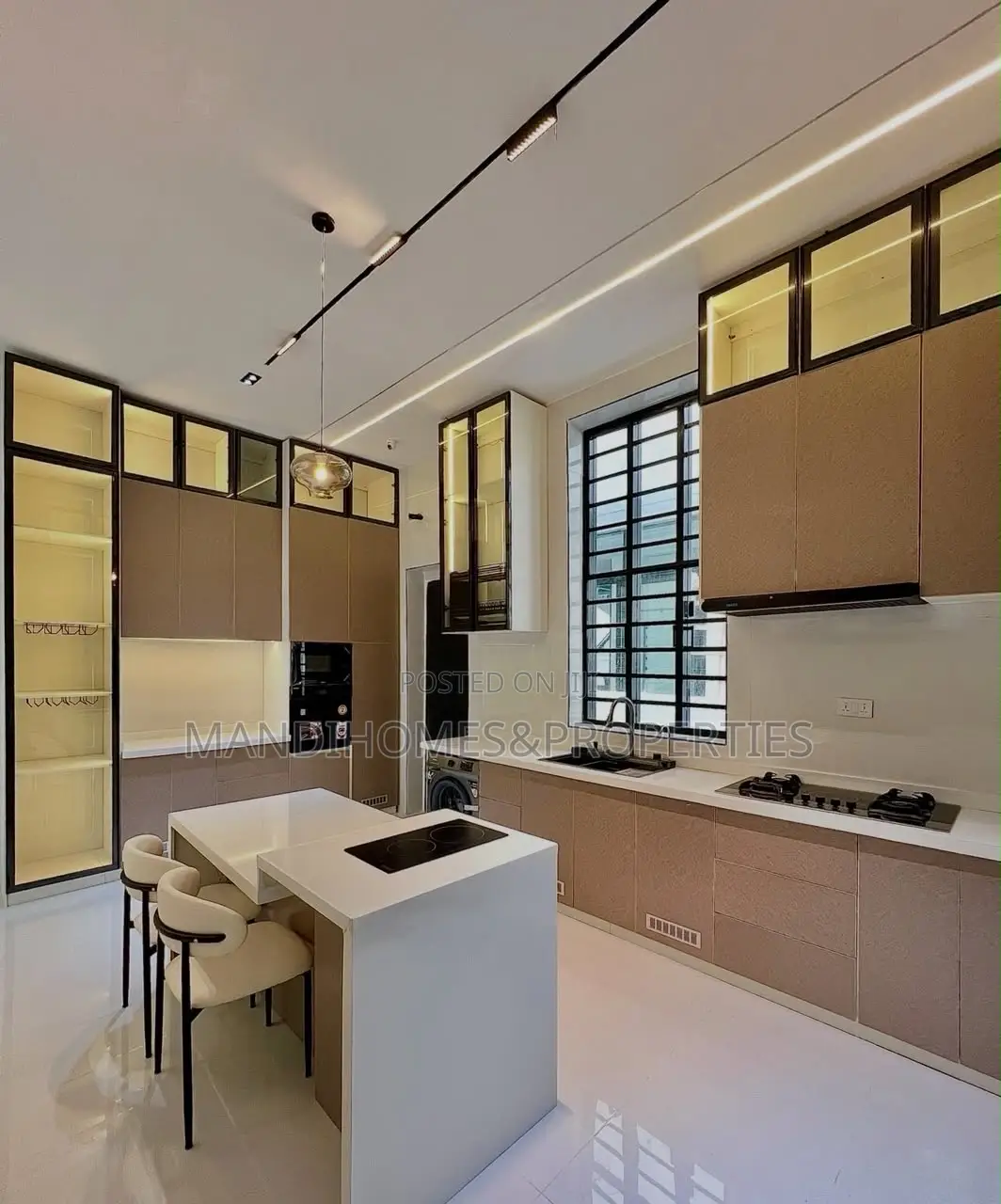 5bdrm Duplex in Lekki for sale
