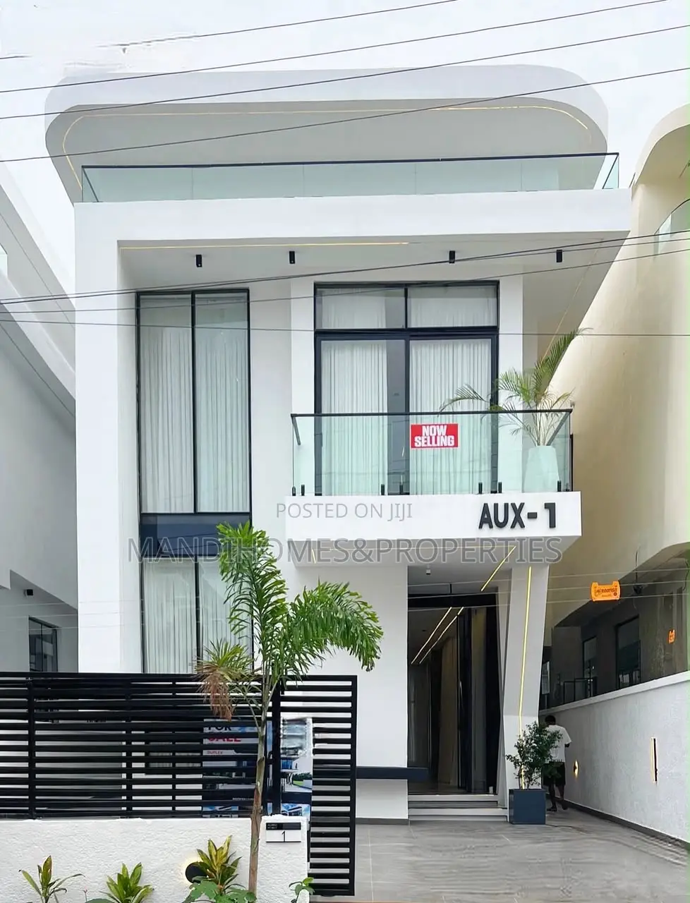 5bdrm Duplex in Lekki for sale