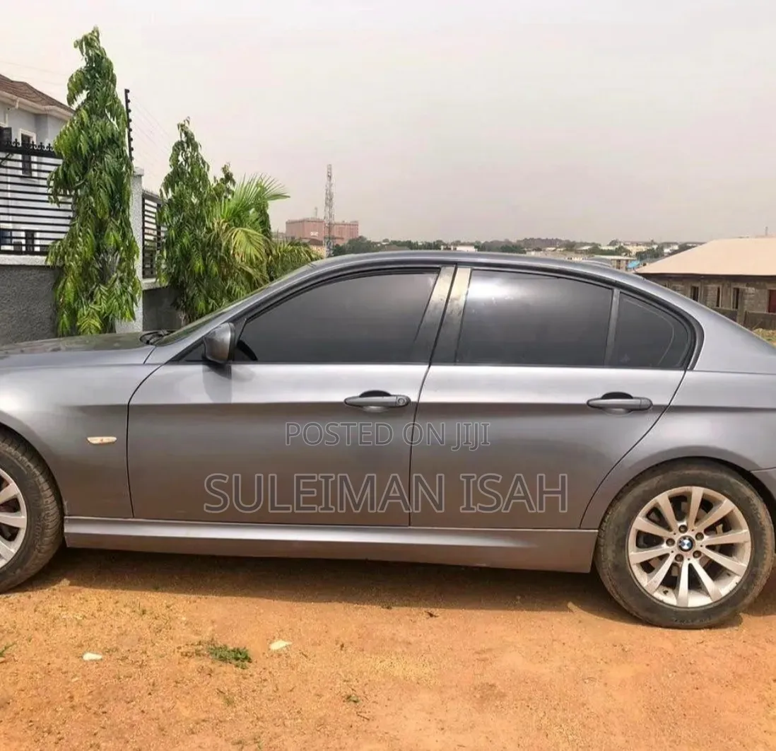 BMW 328i 2011 Gray