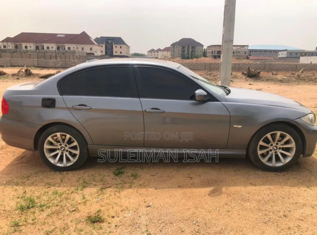 BMW 328i 2011 Gray