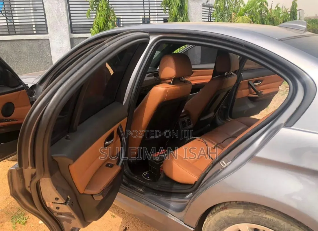 BMW 328i 2011 Gray