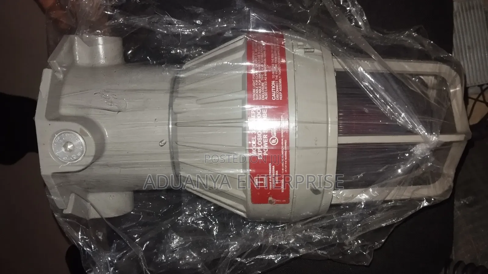 An Explosion-Proof / Hazardous-Area Industrial Light Fixture .