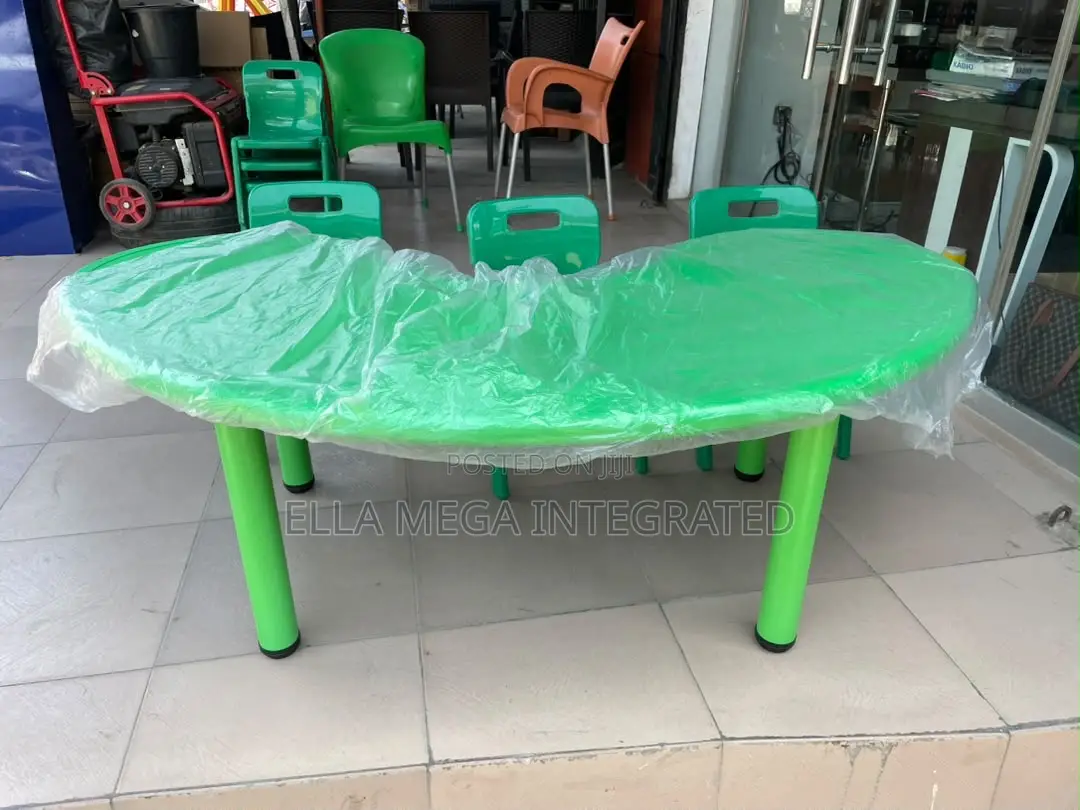 Montessori Standard Desk for Nursery School