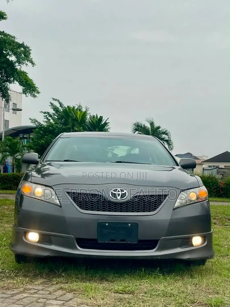 Toyota Camry 2007 Gray