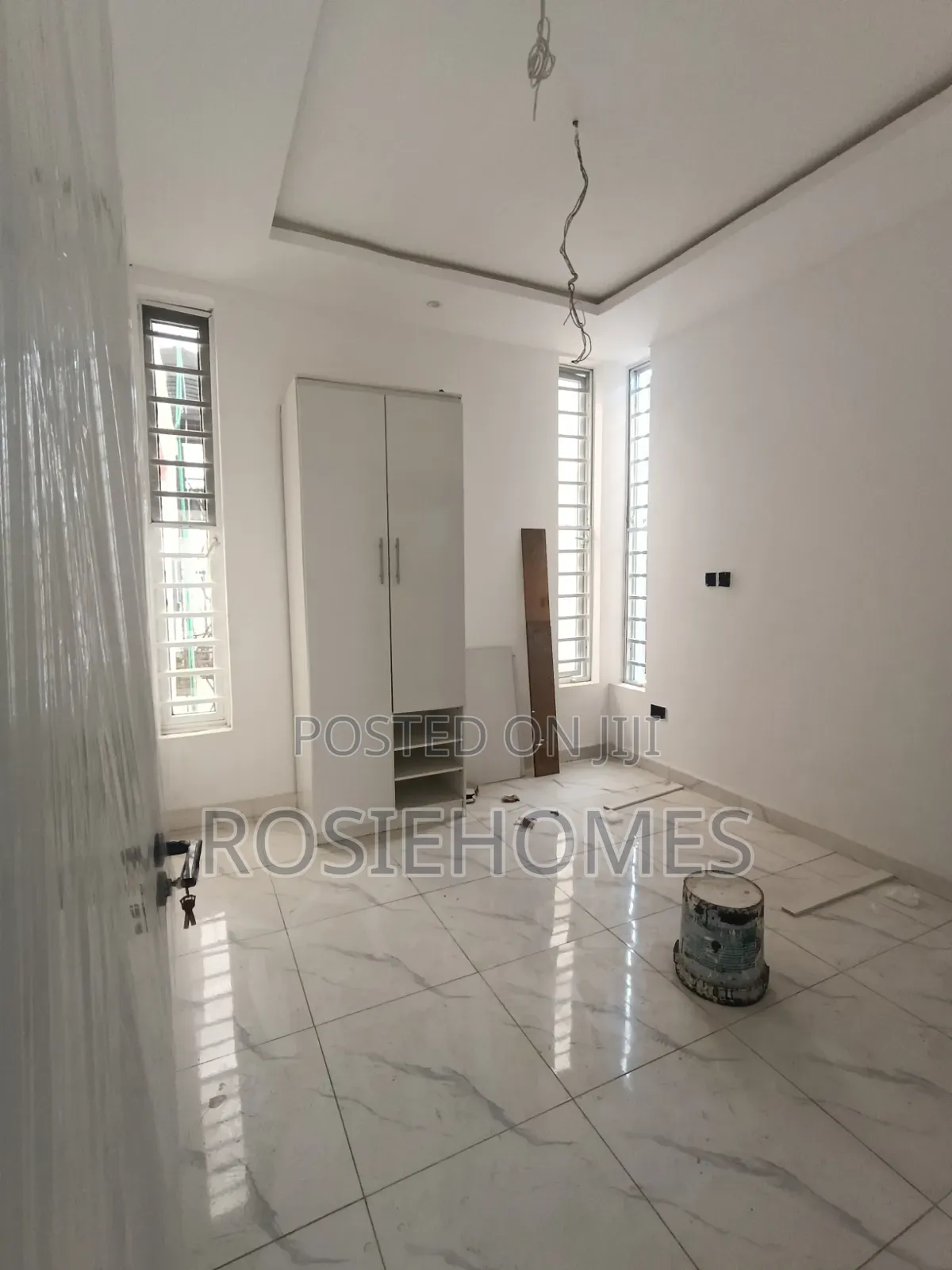 4bdrm Duplex in Ikota Gra for rent