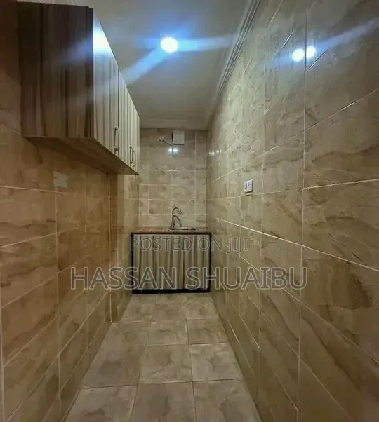 Functional 26-Room 3-Star Hotel in Kaura District