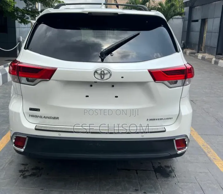 Toyota Highlander 2016 Off white