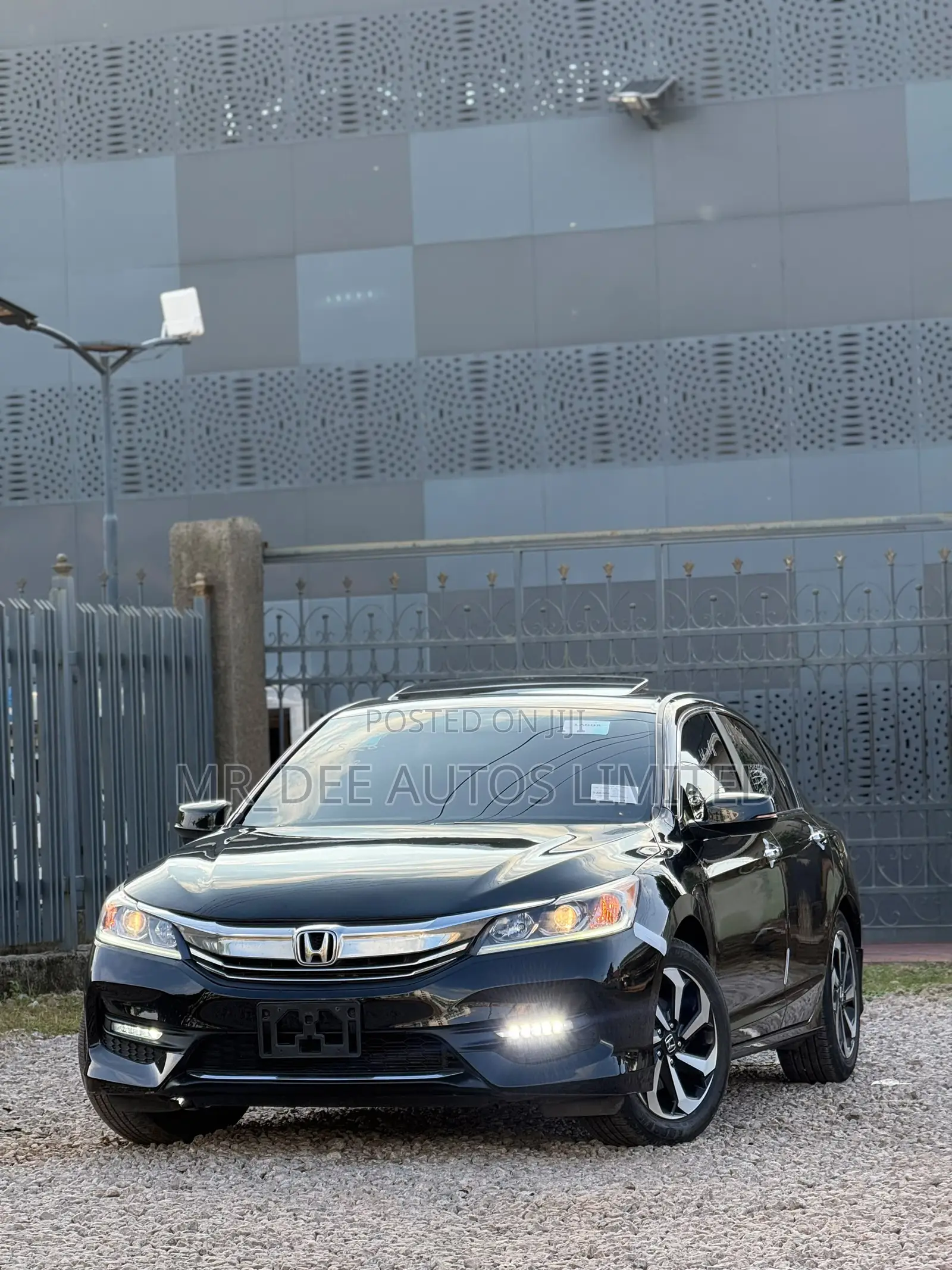 Honda Accord EX-L 4dr Sedan FWD (2.4L 4cyl 2A) 2017 Gray