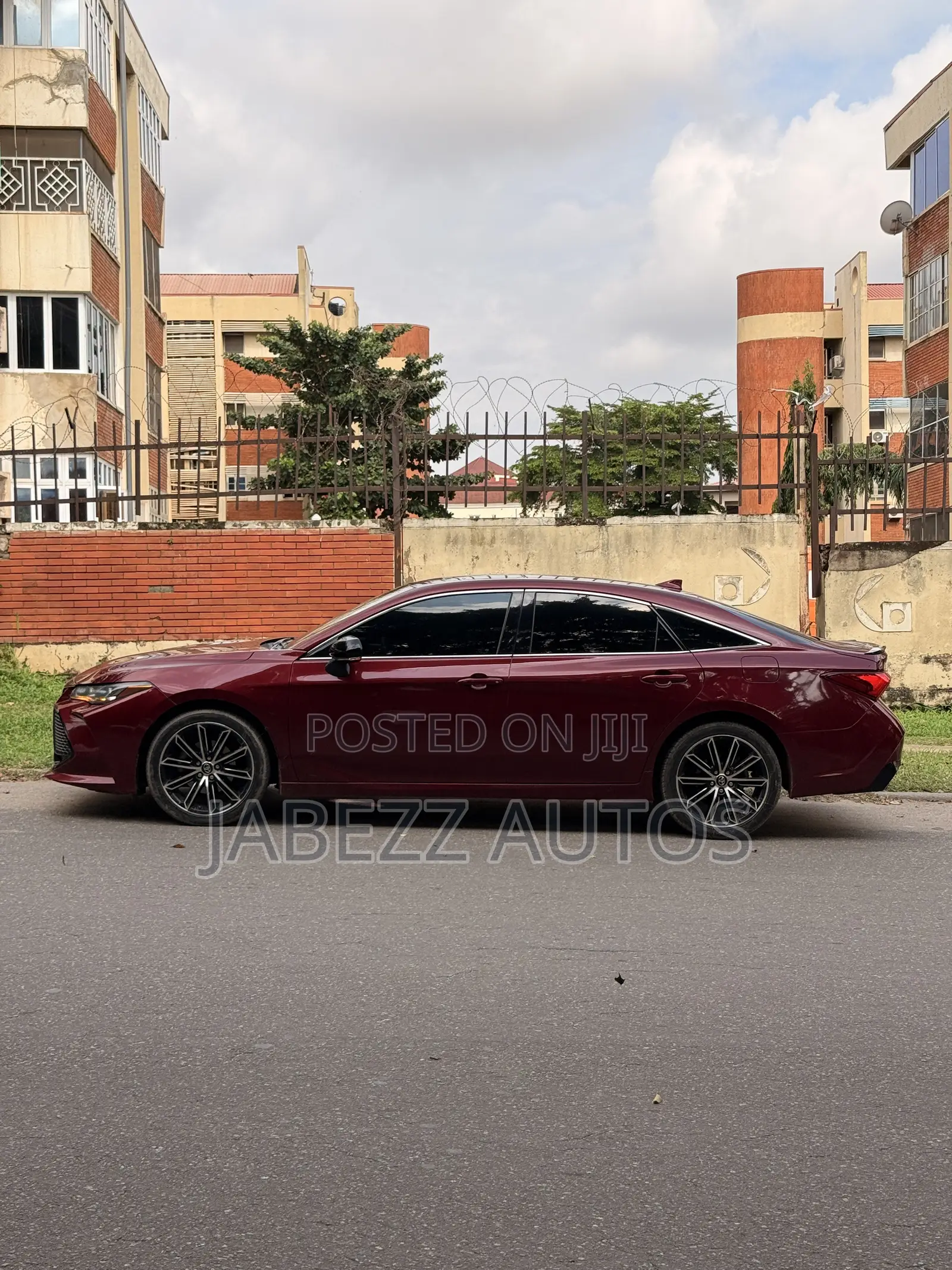 Toyota Avalon Touring (3.5L 6cyl 6A) 2018 Maroon