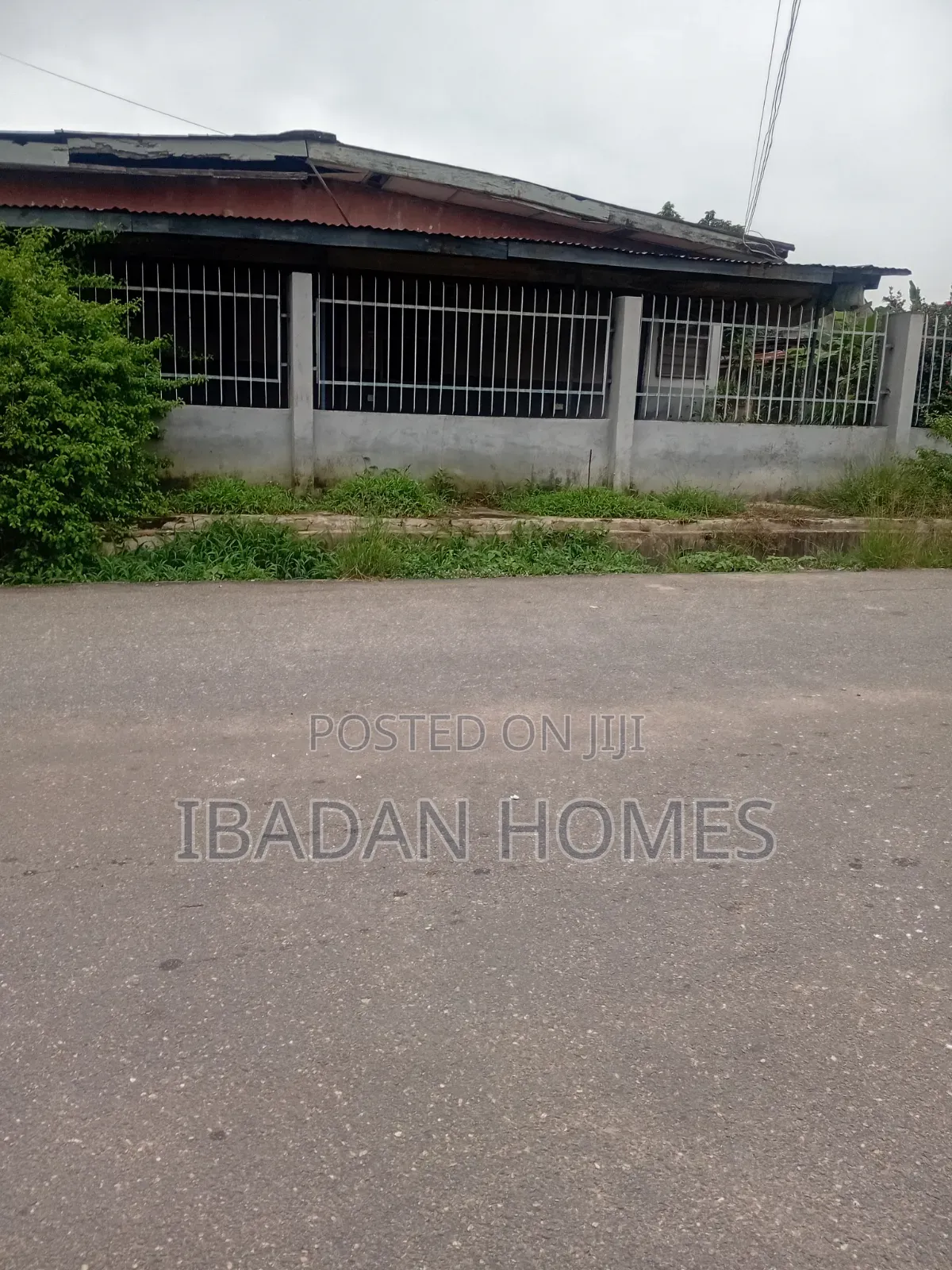 4bdrm House in Ondo Street Bodija, Ibadan for sale
