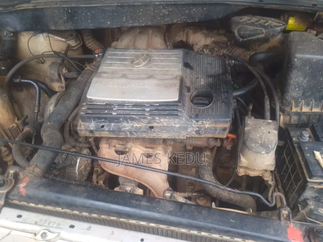 Toyota Sienna 2002