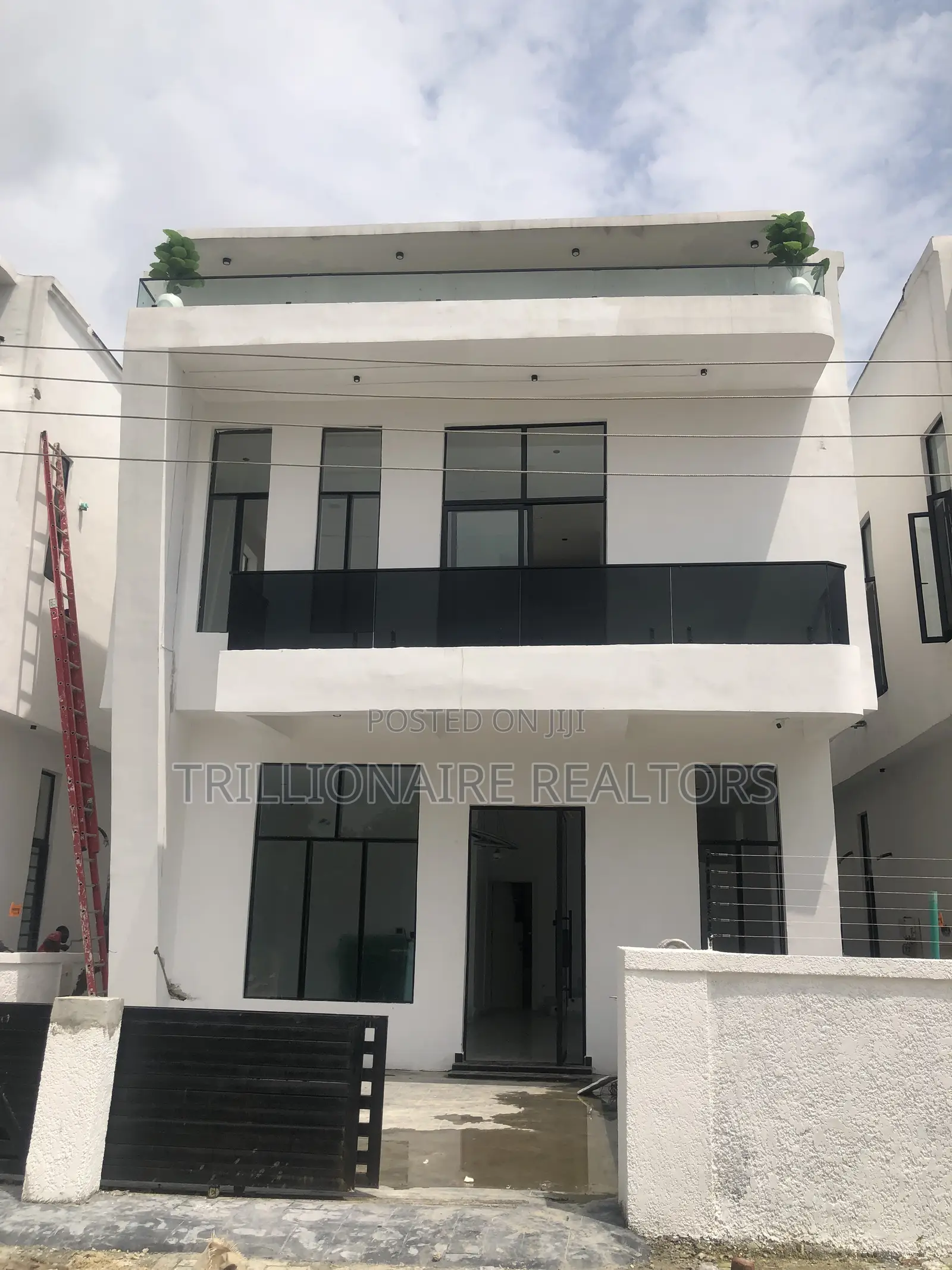 4bdrm Duplex in Sangotedo for sale