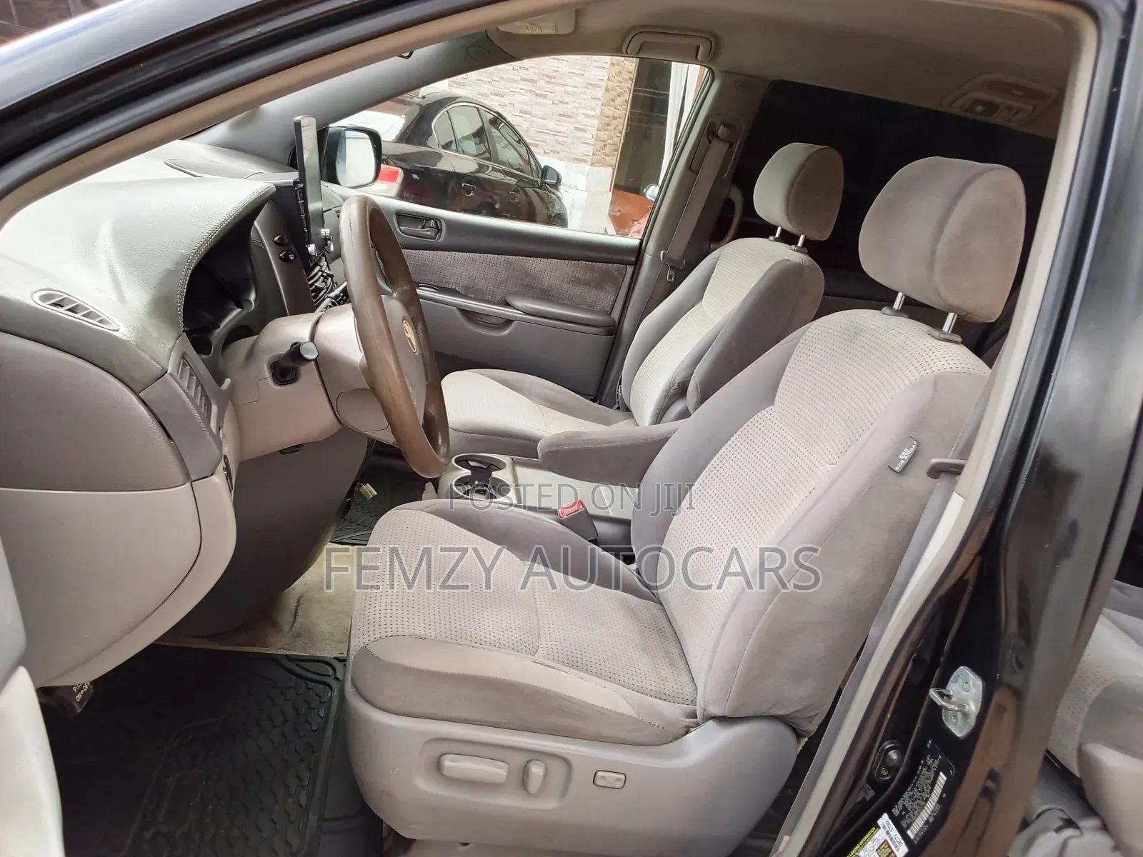 Toyota Sienna 2009 Black