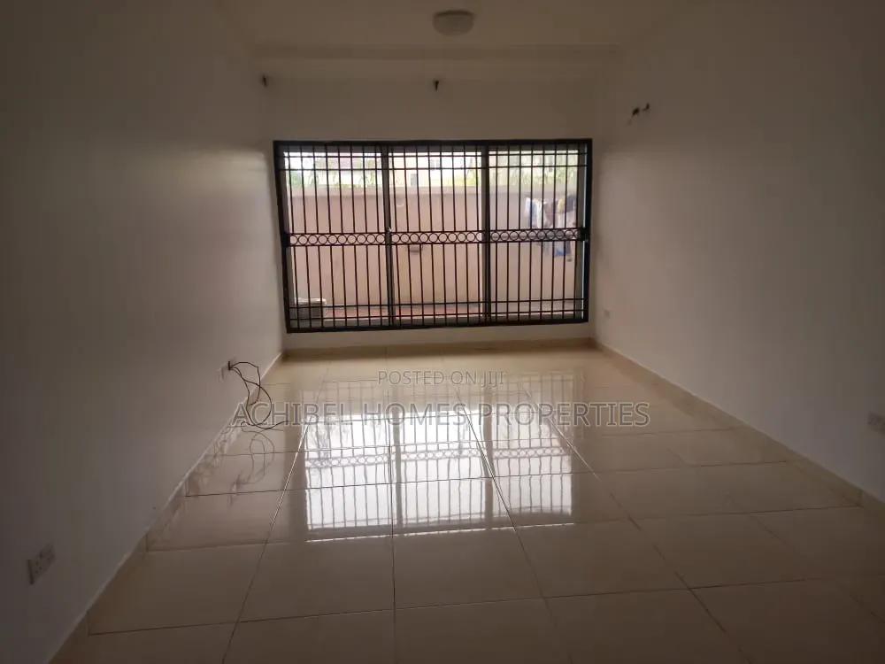 2bdrm Apartment in Chevron for rent