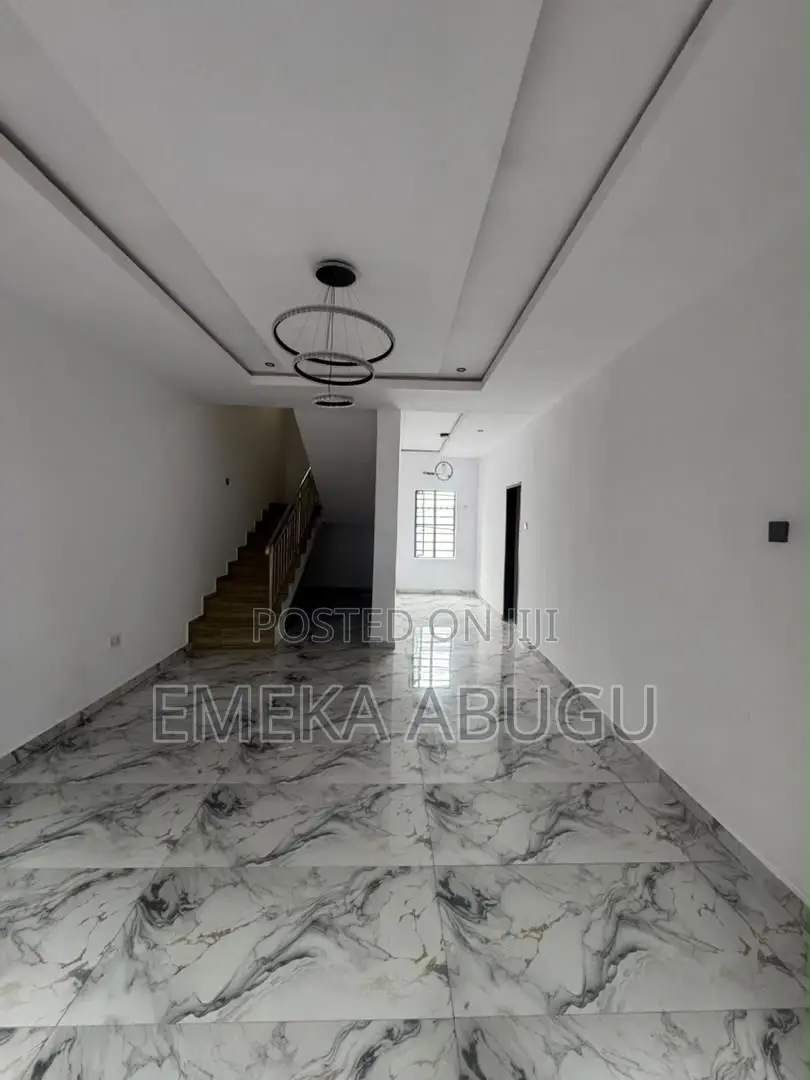 3bdrm Duplex in Akobo for rent