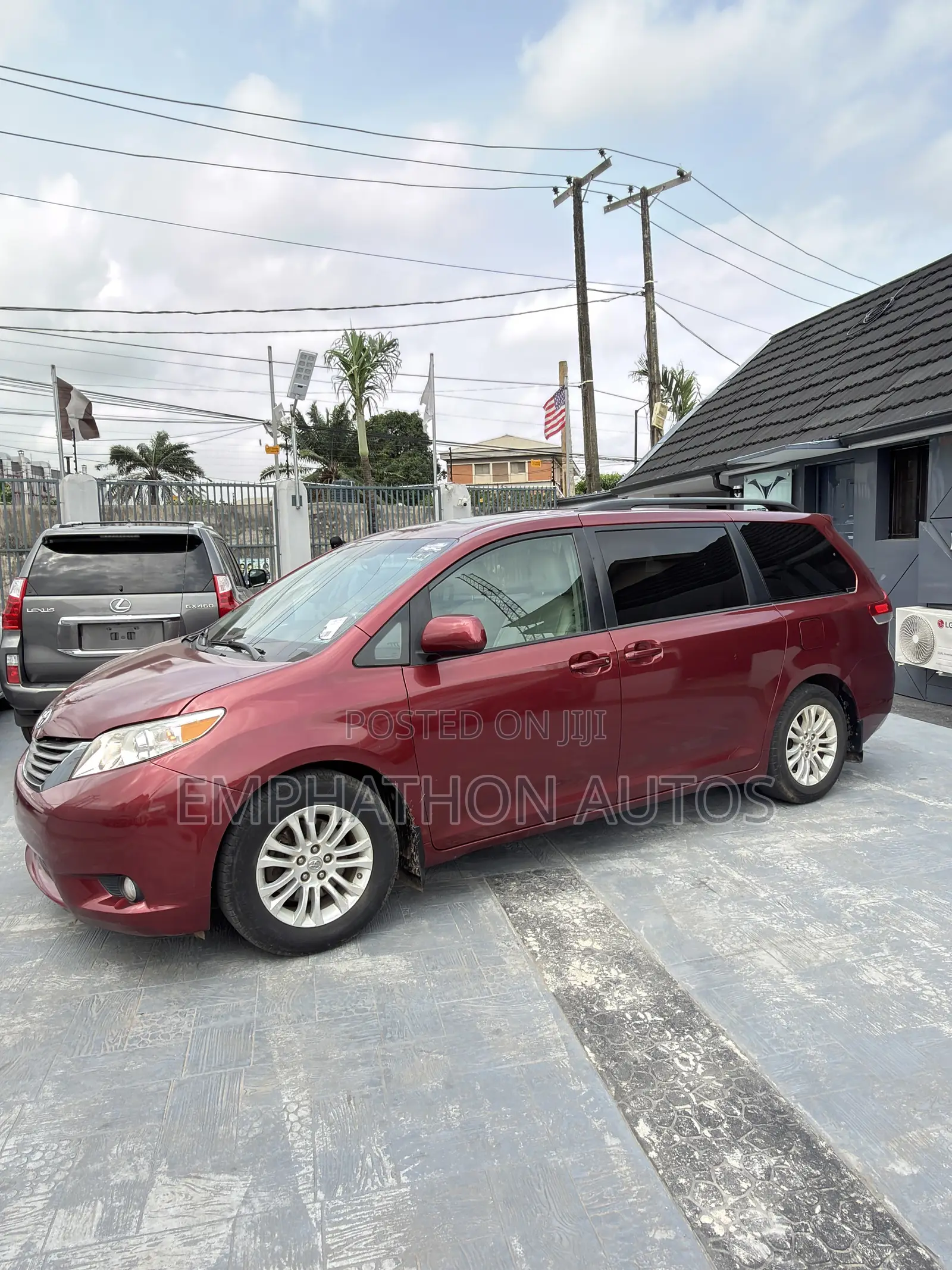 Toyota Sienna 2012 Burgundy