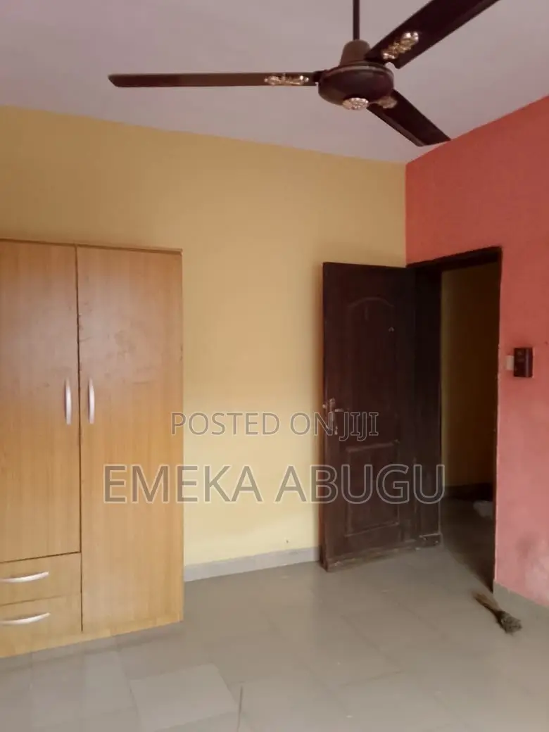 2bdrm Block of Flats in Apata for rent