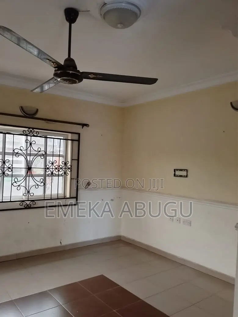 2bdrm Block of Flats in Apata for rent