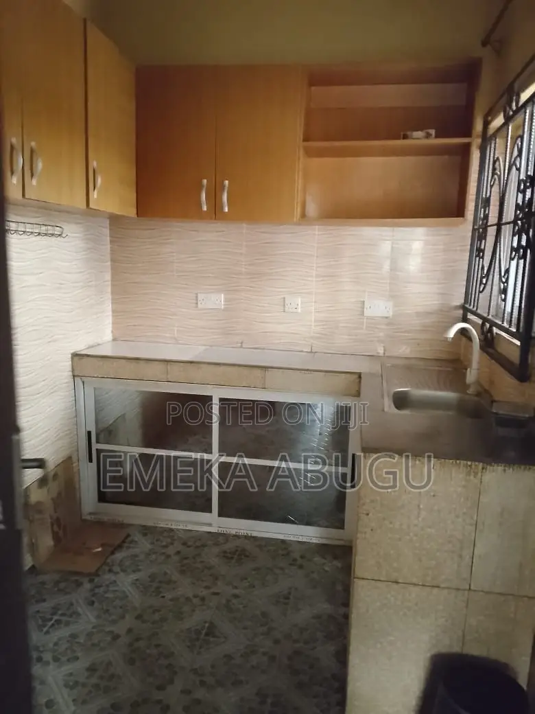2bdrm Block of Flats in Apata for rent