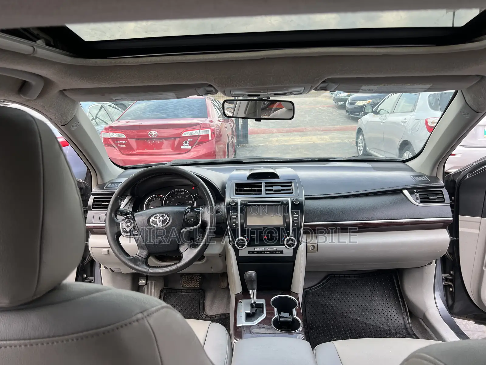 Toyota Camry XLE 4dr Sedan (2.5L 4cyl 6A) 2013 Gray