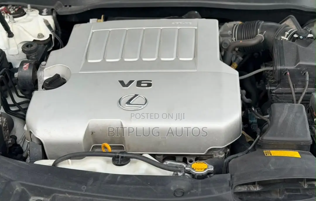 Lexus ES 350 FWD 2015 White