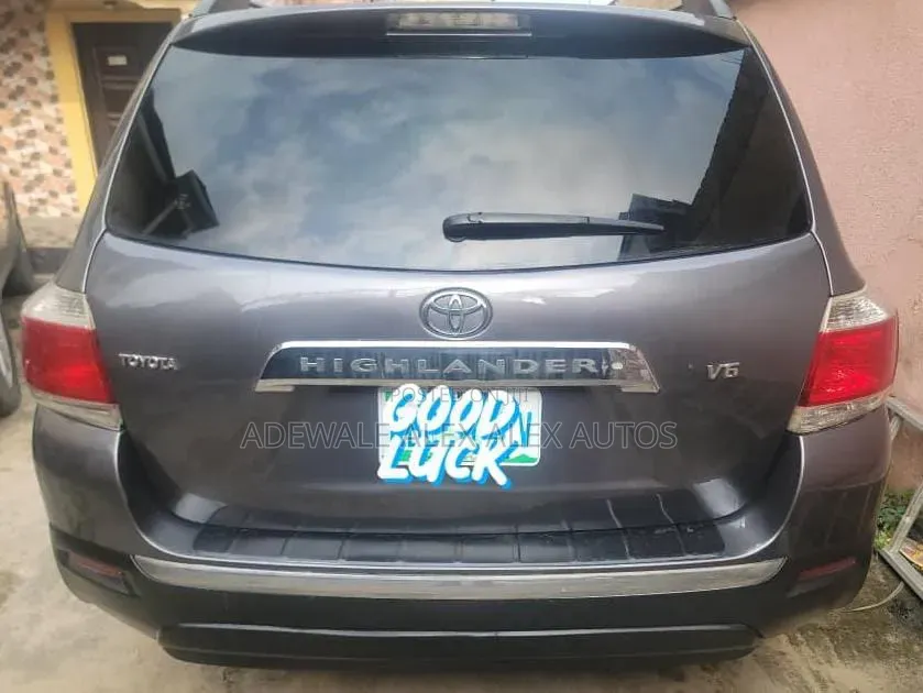 Toyota Highlander 2009 Gray