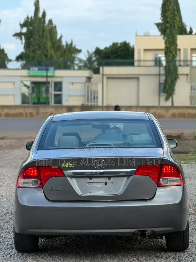Honda Civic 2010 Gray