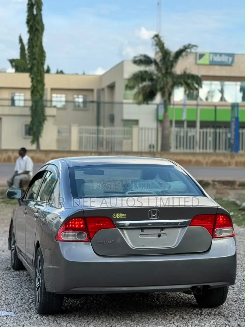 Honda Civic 2010 Gray
