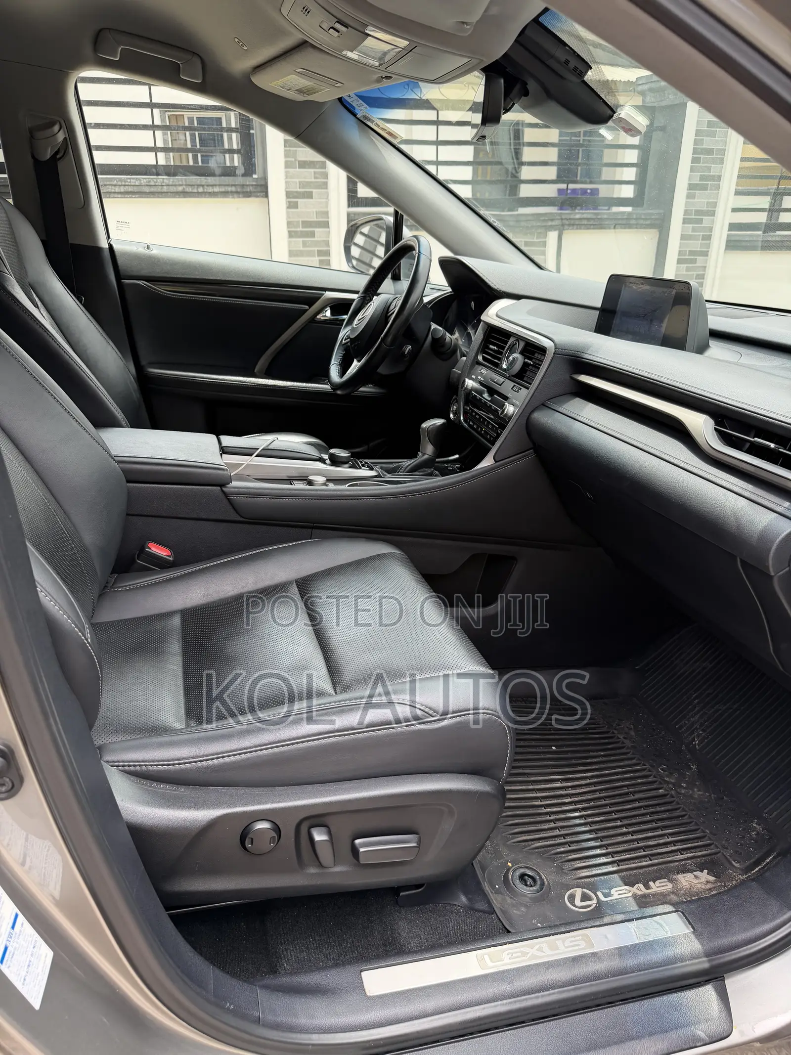 Lexus RX 350 FWD 2017 Silver