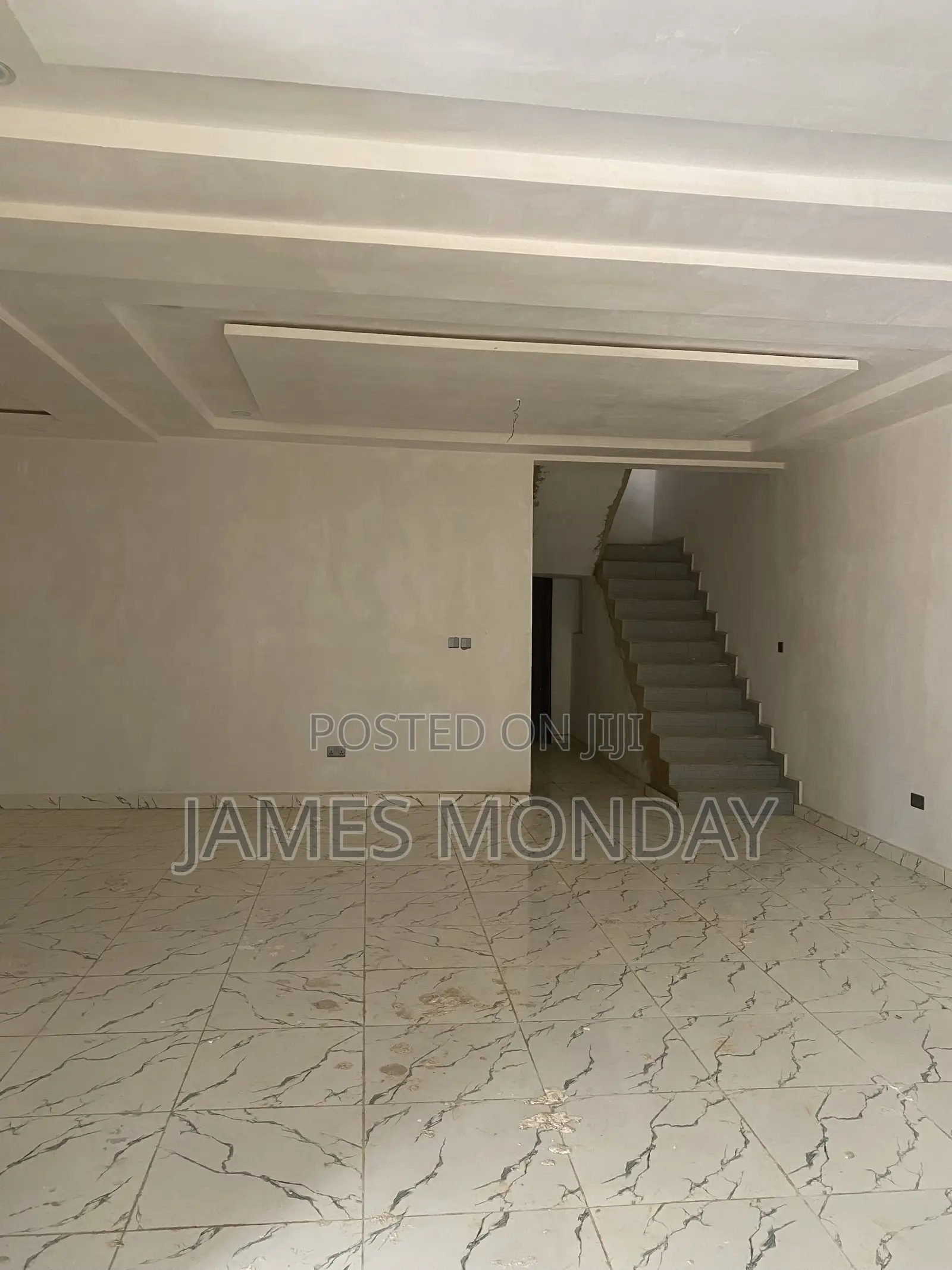 4bdrm Duplex in Private Residence, Area 1 for rent