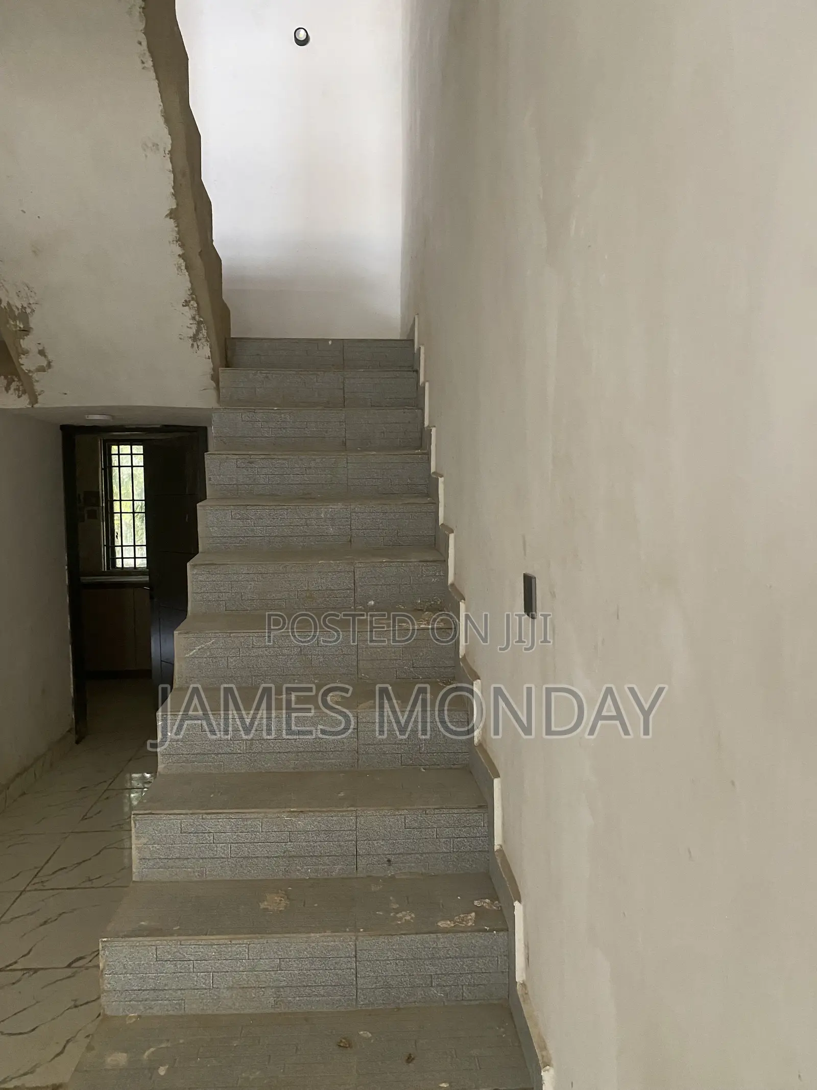 4bdrm Duplex in Private Residence, Area 1 for rent