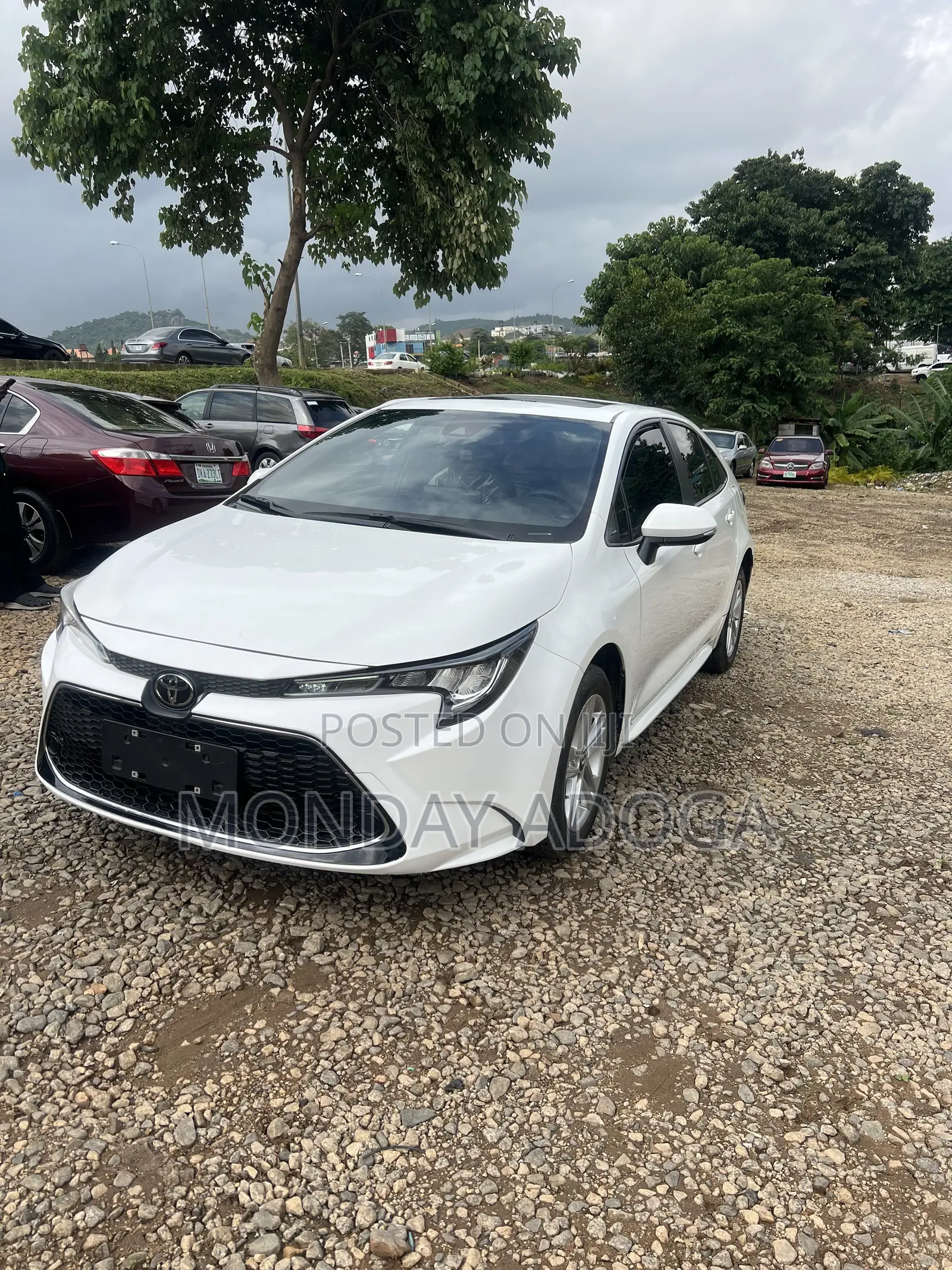 Toyota Corolla LE 2022 White