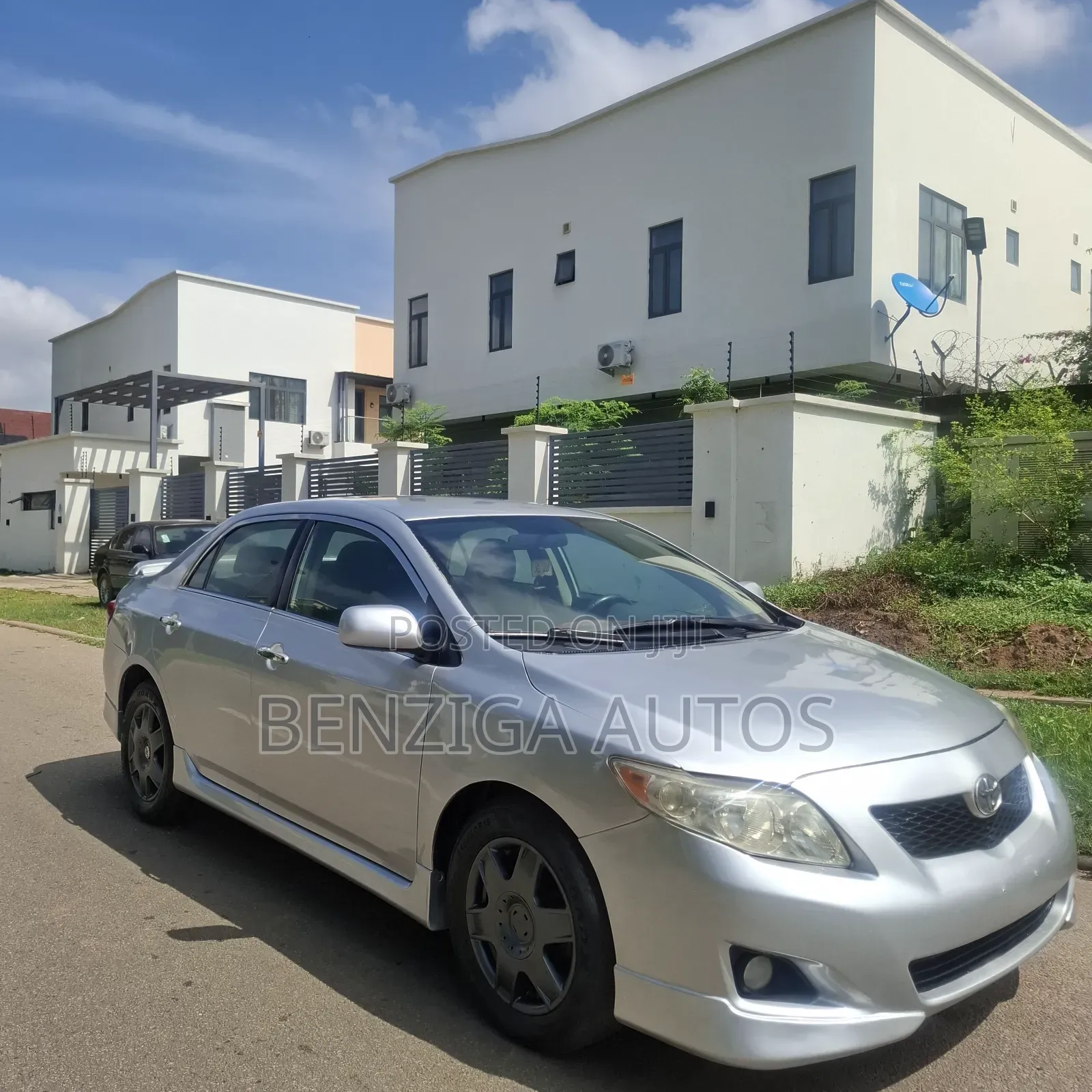 Toyota Corolla 2010 Silver