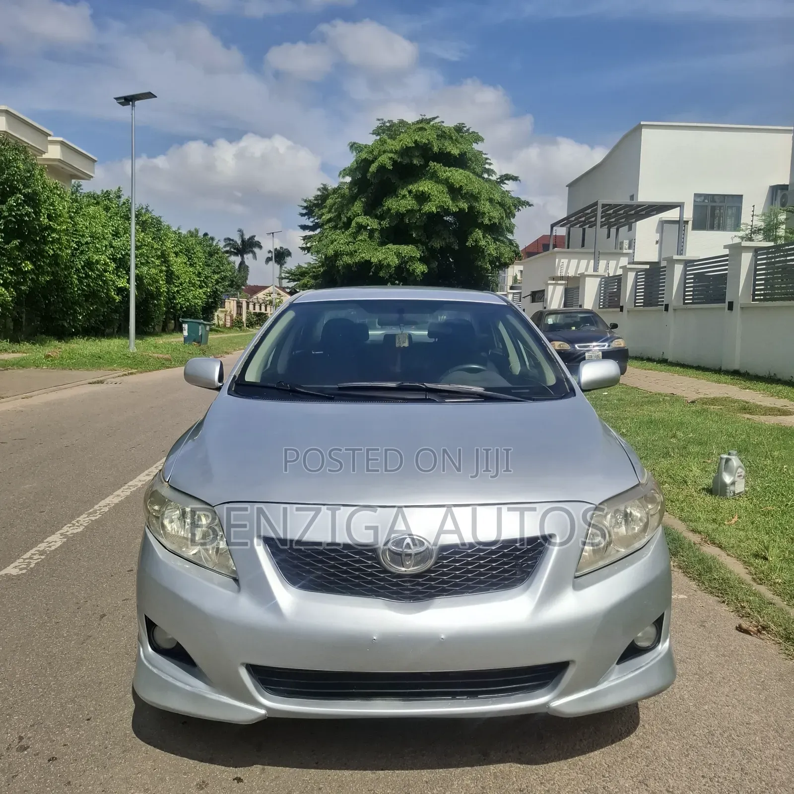 Toyota Corolla 2010 Silver