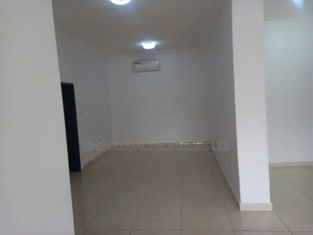 2bdrm Apartment in Lekki for rent